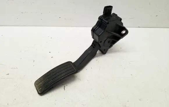 Subaru Impreza IV Accelerator throttle pedal 36010FJ010 1988007960