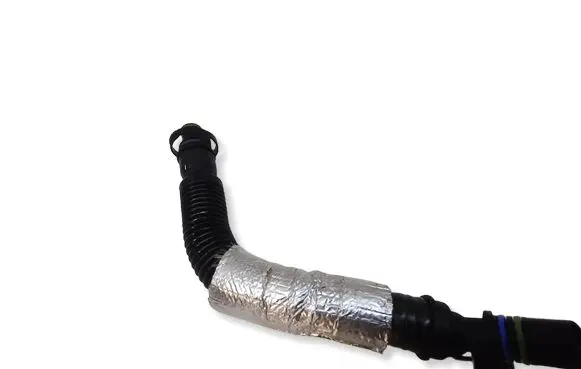 Audi A1 Turbo air intake inlet pipe/hose 05E103474AB