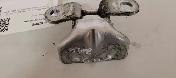 KIA Sorento Rear door upper hinge