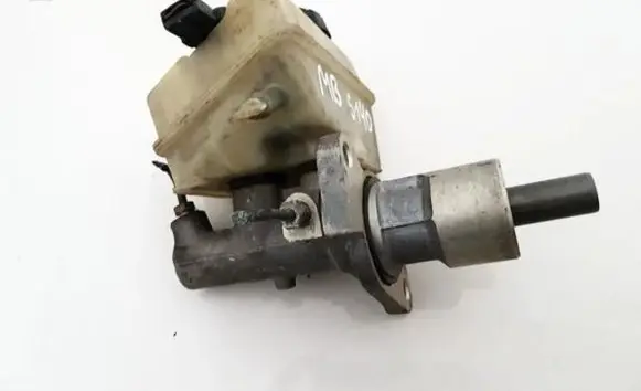 Mercedes-Benz C W202 Master brake cylinder 2024300002