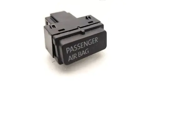 Passenger airbag on/off switch