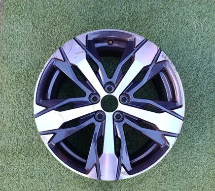 R18 alloy rim