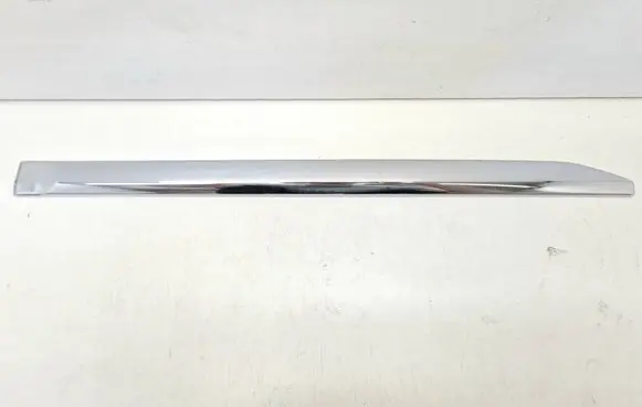Suzuki SX4 S-Cross Rear door trim (molding) 990E061M08CSM