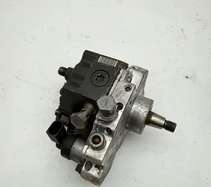 Audi A6 S6 C6 4F Fuel injection high pressure pump 059130755J 00063 0445010125