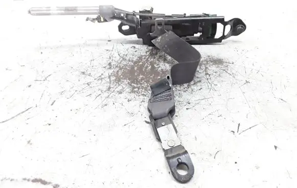 Volvo V70 Front seatbelt 8626240