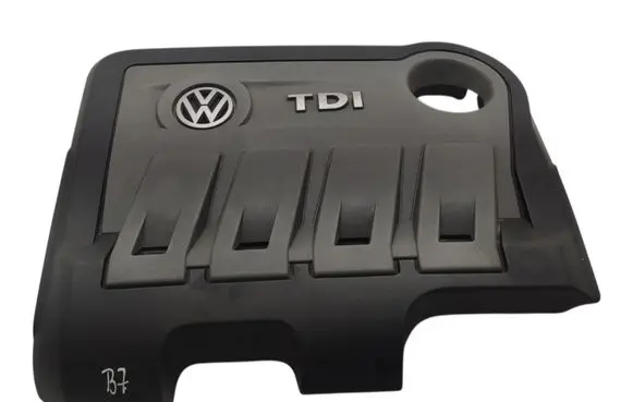 Engine cover (trim)