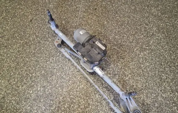 Chrysler 200 Front wiper linkage and motor 68277007AA