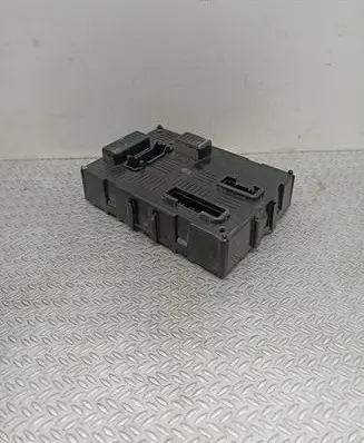 Renault Clio III BSM Control unit 8201054128 00454075 19759041