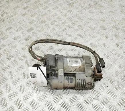 Maserati Levante Air suspension compressor/pump 670039247 15155000872