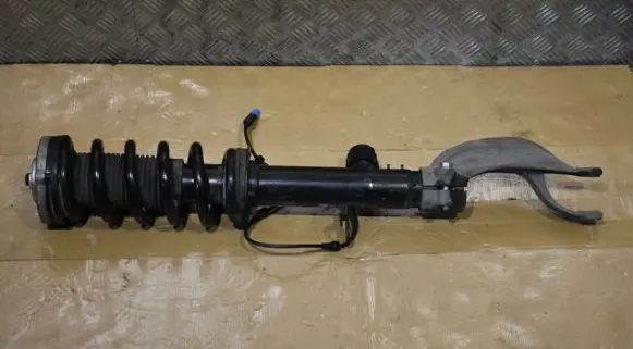 BMW X5 G05 Front shock absorber/damper 6869021