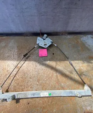 Renault Scenic I Front door window regulator with motor 11085043