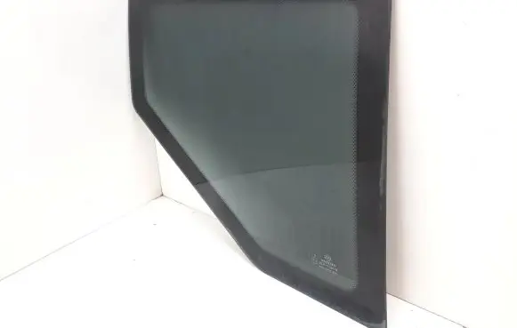 Nissan Navara D40 Rear side window