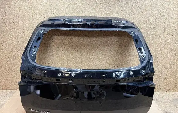 Chery 5/C5 Tailgate/trunk/boot lid