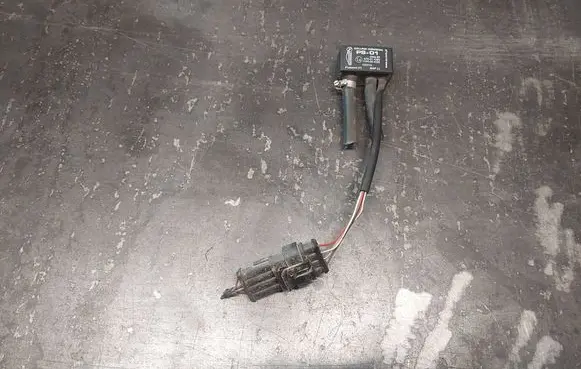 Audi A4 S4 B6 8E 8H LP gas reducer temperature sensor PS01