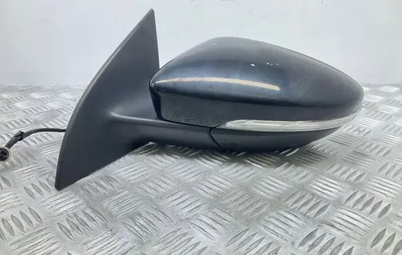 Volkswagen Scirocco Front door electric wing mirror 