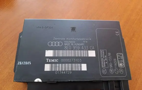 Audi A4 S4 B7 8E 8H Comfort/convenience module 8E0959433CA