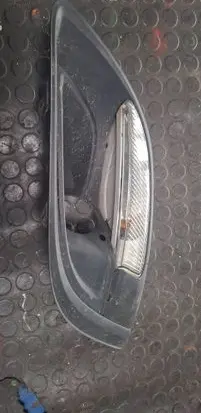 Opel Astra J Front indicator light 13367142 662588537