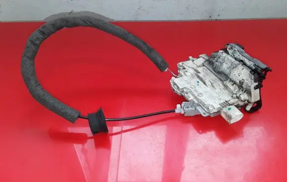 Audi A5 8T 8F Front door lock 8J2837015A