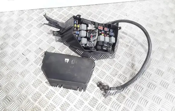 Ford Mondeo MK IV Fuse box set 6G9T14A067A 6G9T14A076AF