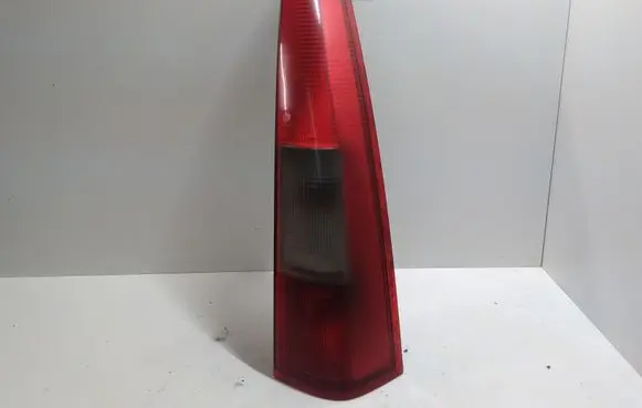 Volvo V70 Rear/tail lights 9157800 9169473