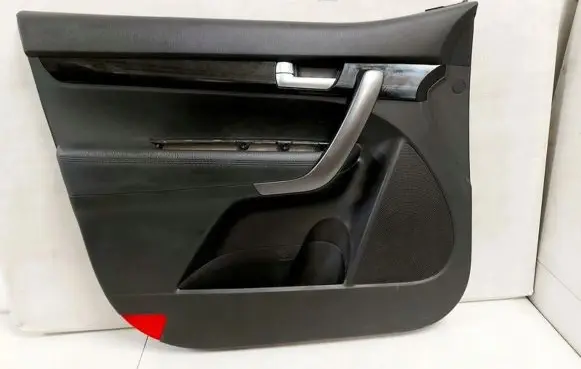 KIA Sorento Front door card panel trim