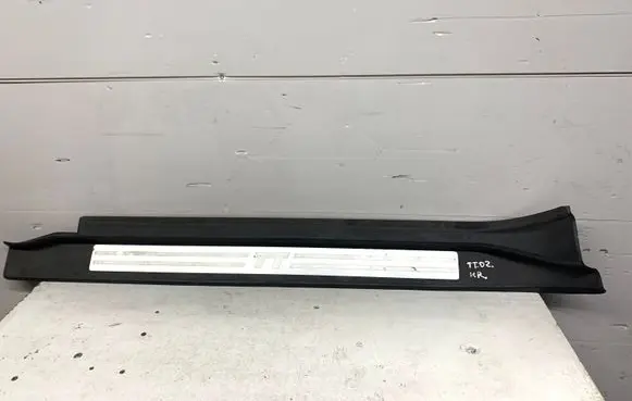 Audi TT Mk1 Front sill trim cover 8N8853491