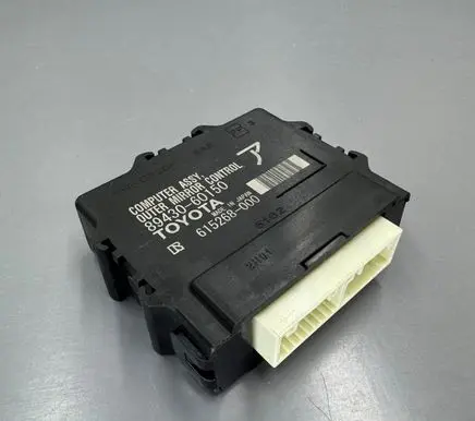 Toyota Land Cruiser (J150) Wing mirror control module 8943060150