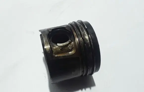 BMW 5 F10 F11 Piston with connecting rod 11257810755