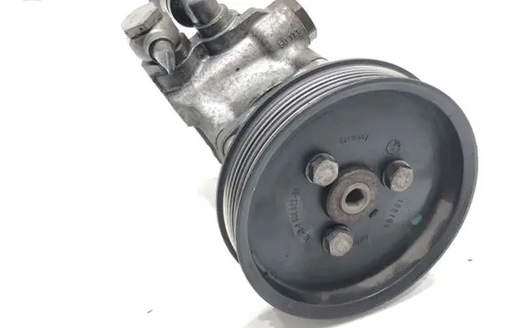 BMW X3 E83 Power steering pump 7652974116