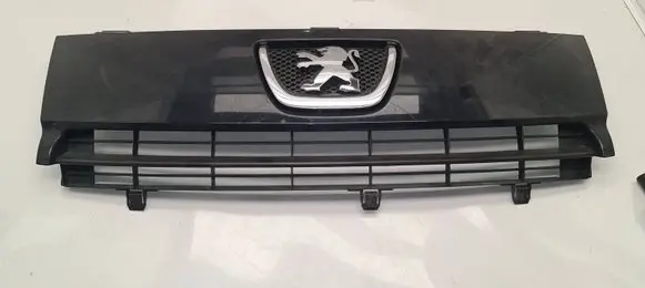 Peugeot Expert Front bumper upper radiator grill 1497647077 1497644077