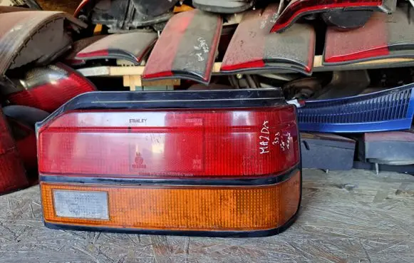 Mazda 323 Rear/tail lights 0436870R 0436872R