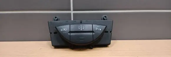 Mercedes-Benz E W211 Suspension ride height/mode switch 2118206610 03751200 834144625F454