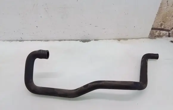 BMW 5 E39 Engine coolant pipe/hose
