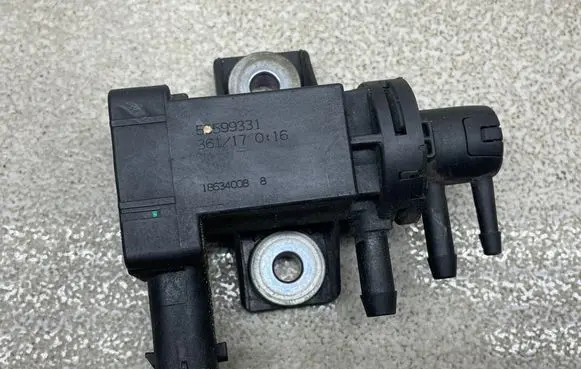 Opel Insignia B Turbo solenoid valve 55599331