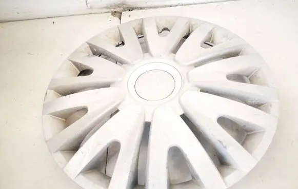 Seat Altea R16 wheel hub/cap/trim 