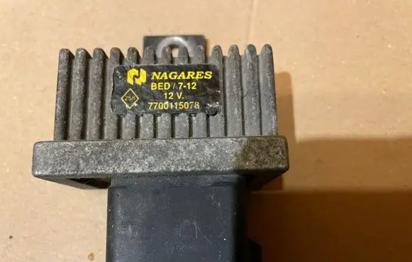 Nissan Primera Glow plug pre-heat relay 7700115078 BED7712