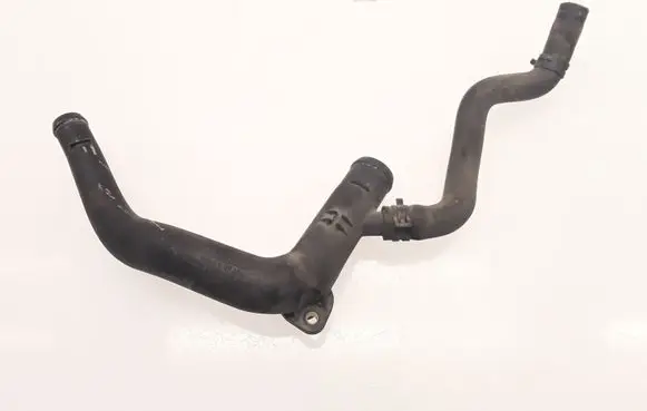 Mercedes-Benz B W245 Engine coolant pipe/hose A2662000052