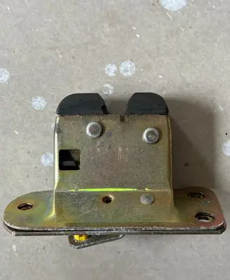 Volvo S40, V40 Tailgate lock latch 