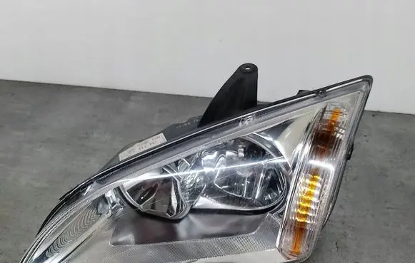 Ford Focus Headlight/headlamp 1698