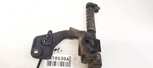 BMW 3 E46 Tailgate/trunk/boot hinge 8254015