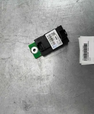 Mercedes-Benz S W221 Aerial antenna amplifier A2218201889