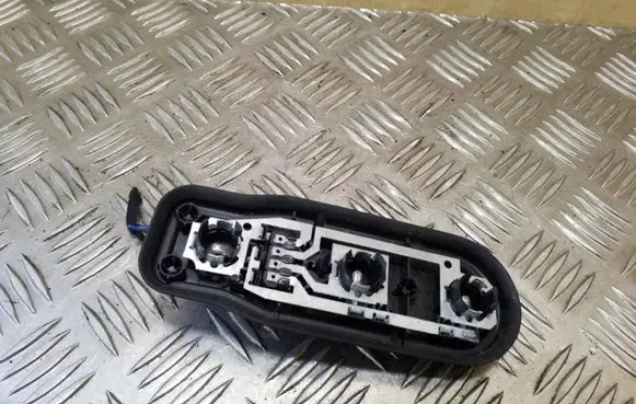 Tail light part