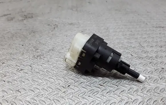 Audi A6 S6 C6 4F Brake pedal sensor switch 24761