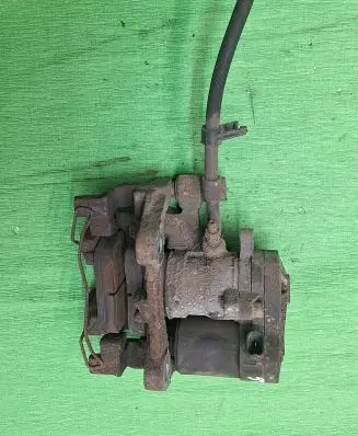 Ford Mondeo MK V Rear brake caliper