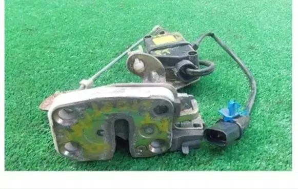 KIA Sportage Rear door lock
