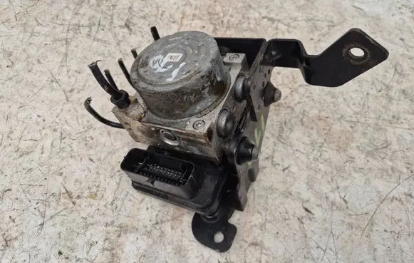 Hyundai i10 ABS Pump 58900B9800 06210247104