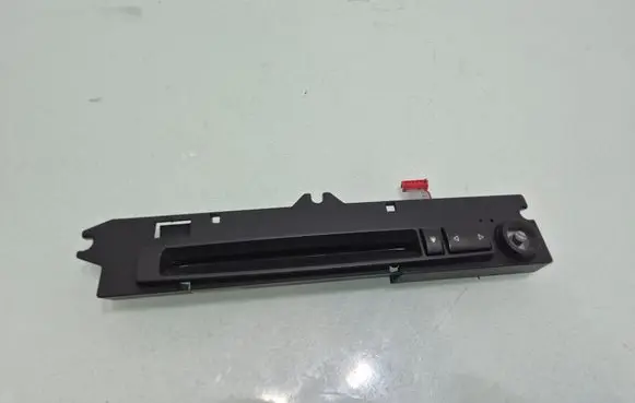BMW 5 E60 E61 Radio/GPS head unit trim 1506651