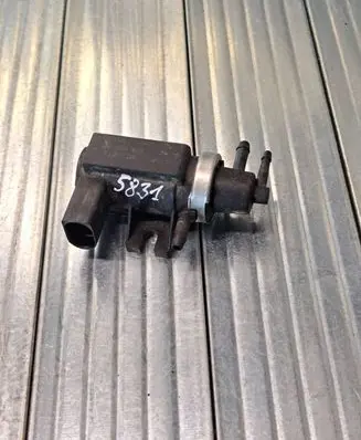 Skoda Octavia Mk1 (1U) Turbo solenoid valve 1J0906627 72290320