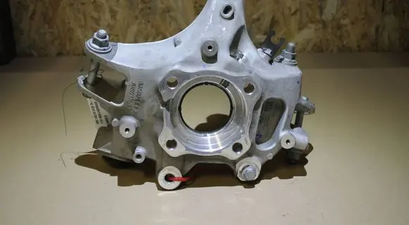 Volvo EX30 Stub axle 8890292410 31345368 V335001