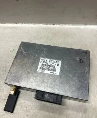 Audi A4 S4 B7 8E 8H Bluetooth control unit module 8P0862335D 347Y00051CB2